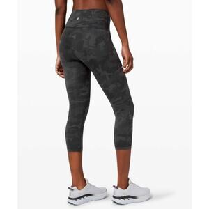 Lululemon Wunder Train High-Rise Crop 21" Size 4 Everlux